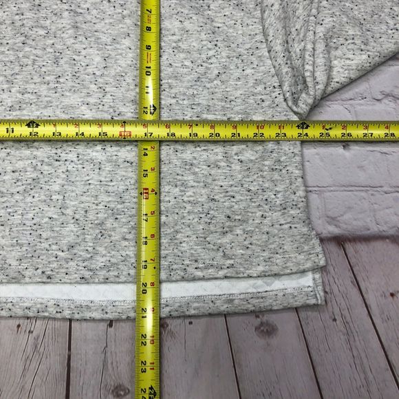 NWT LIVI for Lane Bryant Women Oversized Sweatshirt Size 14 / 16 Cropped M113 -7 - Picture 3 of 14